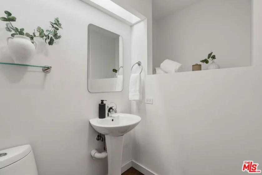 12806 Pacific Avenue #8 photo 16