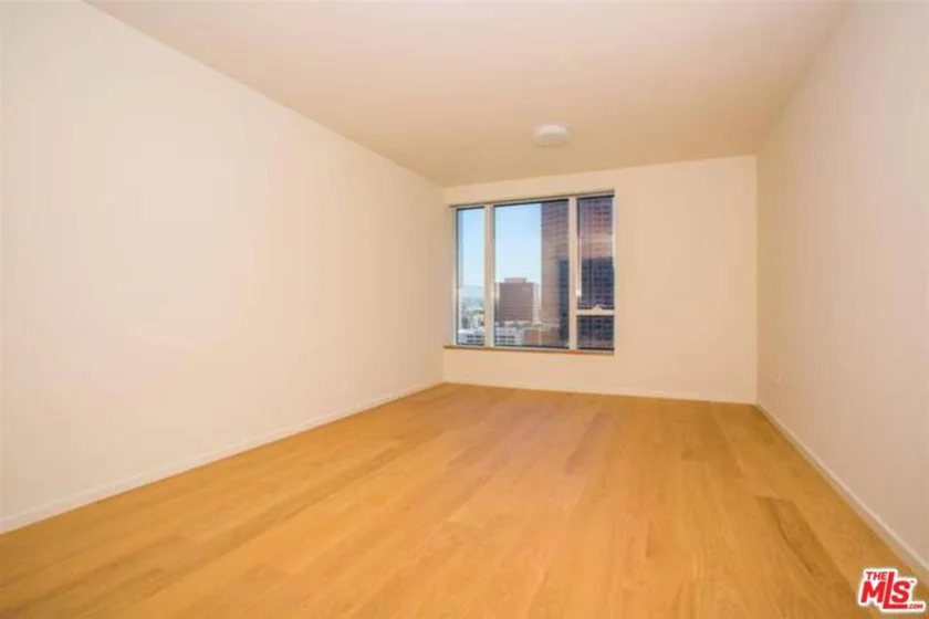 889 Francisco Street #2210 photo 3