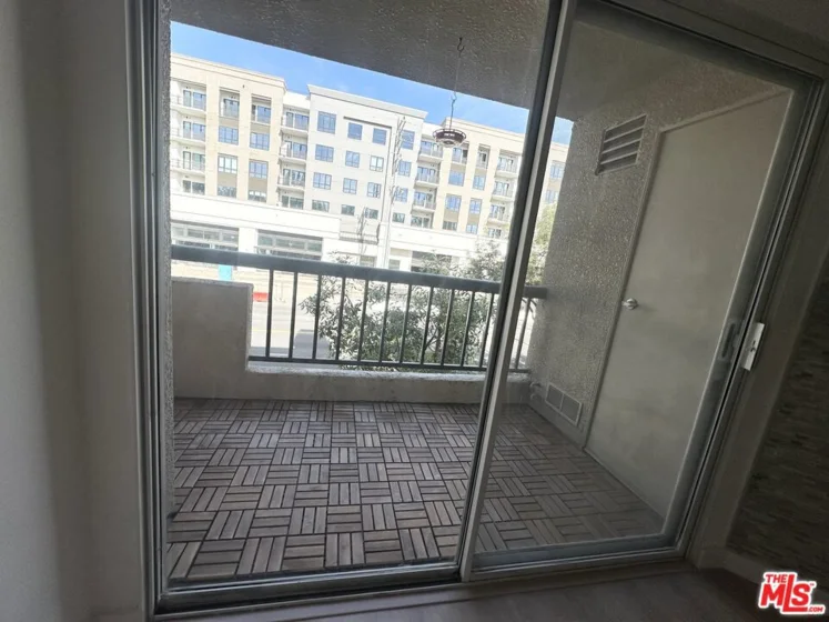 21400 Burbank Boulevard #202 photo 12