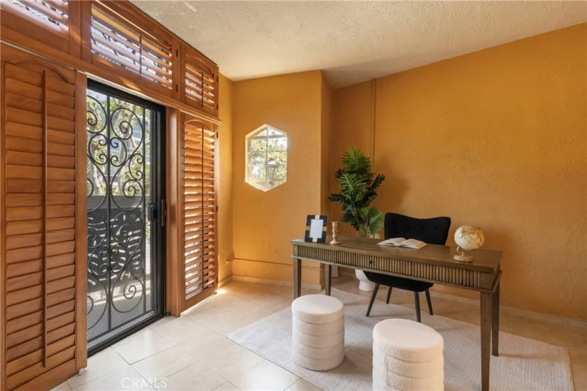 4444 Wilshire #102 photo 14