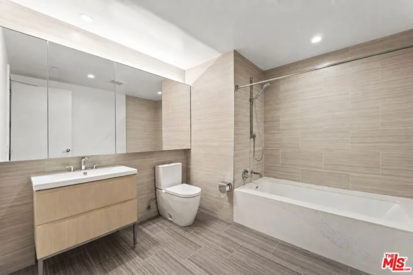 877 Francisco Street #1716 photo 6
