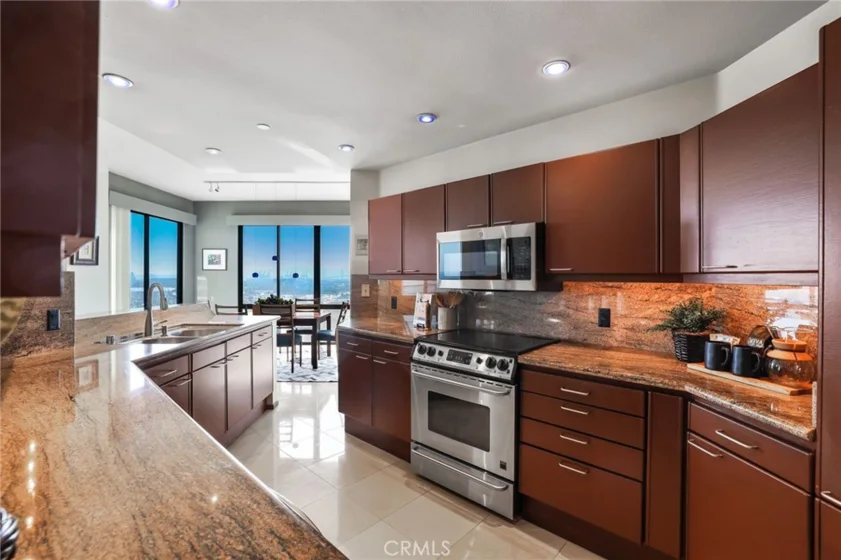 1310 E Ocean Boulevard #1604 photo 12