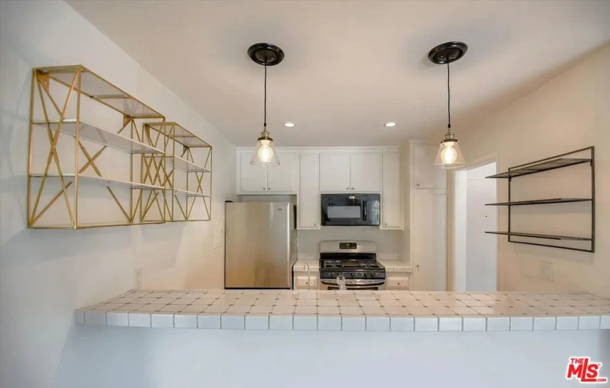 1222 N Olive Drive #209 photo 40