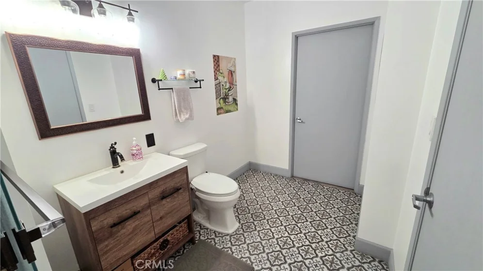 488 E Ocean #1607 photo 8