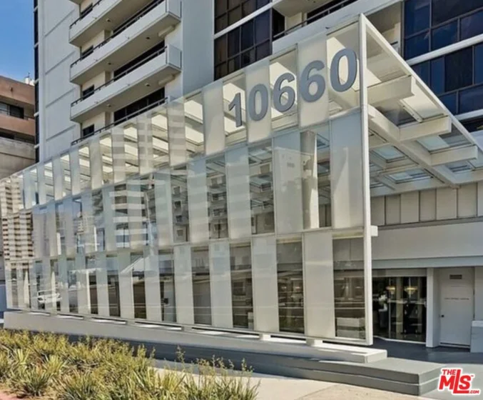10660 Wilshire Boulevard #1007 photo 17