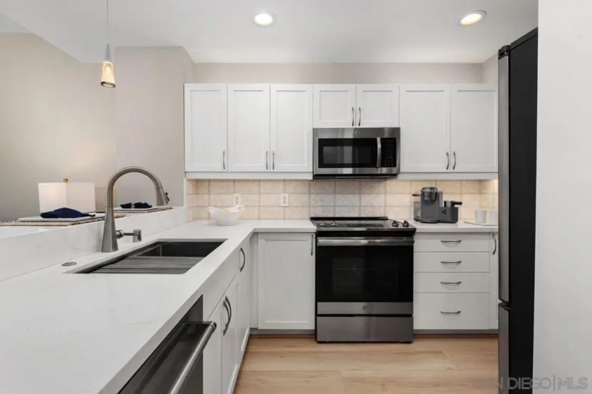 427 9th Avenue #1008 photo 17