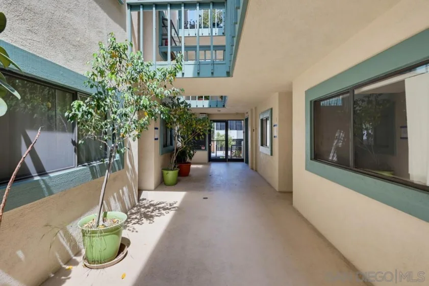 917 Torrance Street #1 photo 4