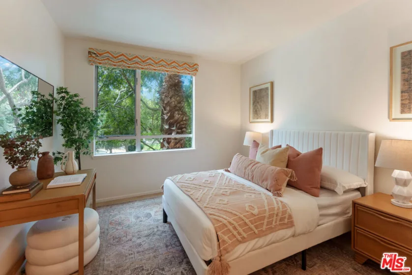 6400 Crescent Parkway #202 photo 22
