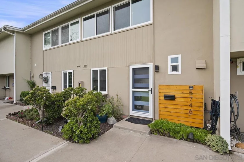 5746 Ferber Street photo 1