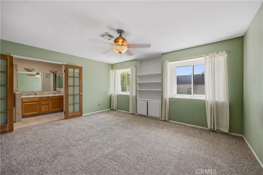 17943 Magnolia Boulevard #16 photo 7