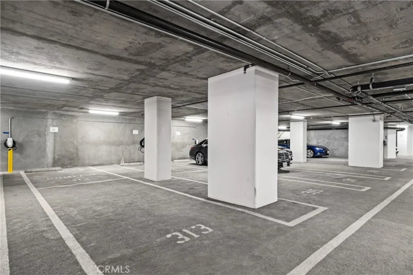 10776 Wilshire Boulevard #901 photo 30