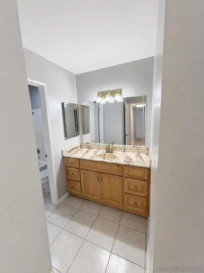 18620 Hatteras #105 photo 8