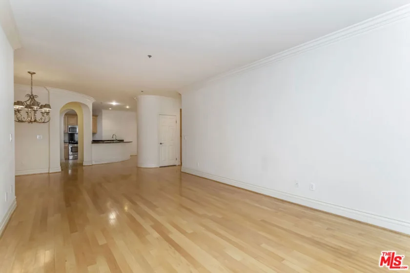 10364 Almayo Avenue #103 photo 14
