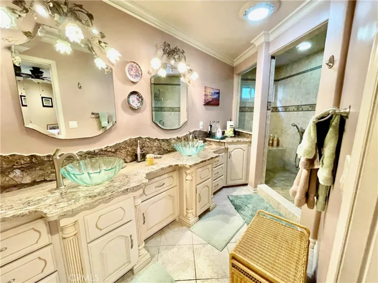 721 W 27th #1 photo 23