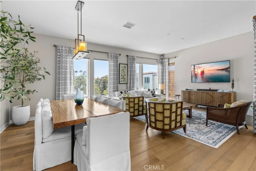 2765 Doheny photo 10