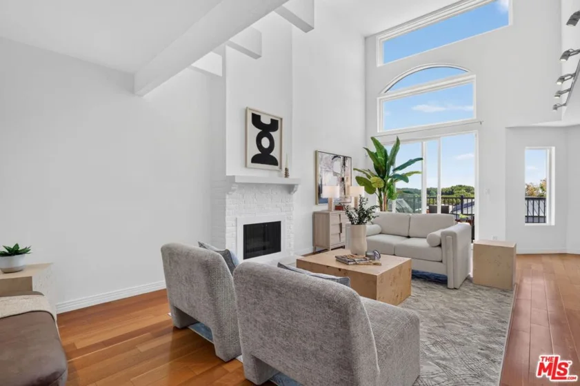 2677 Centinela Avenue #401 photo 4
