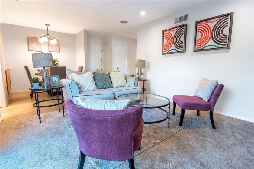 6716 Clybourn #238 photo 4