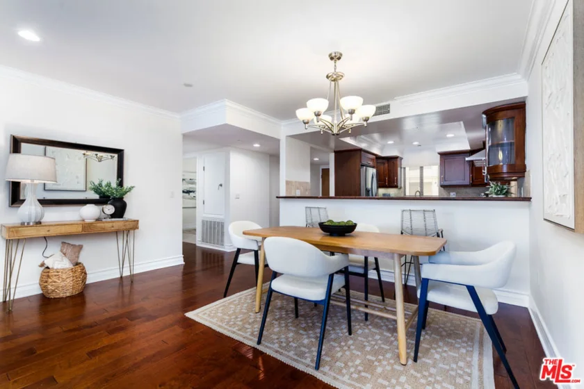 1417 S Westgate Avenue #201 photo 4