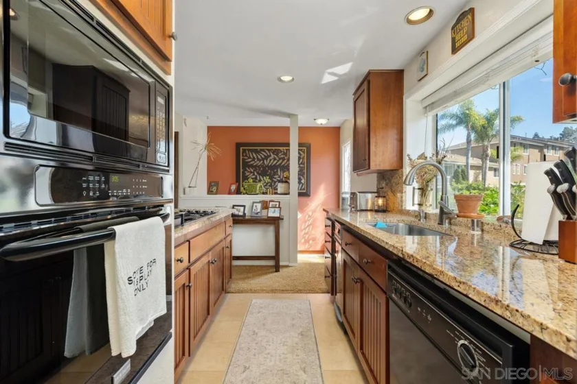 2520 Navarra Drive #C photo 18