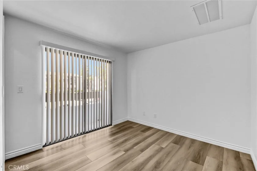 19620 Sherman Way #1 photo 15