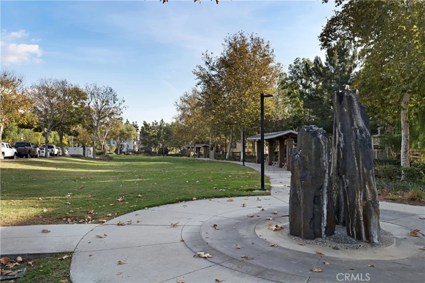 24 Valmont photo 24