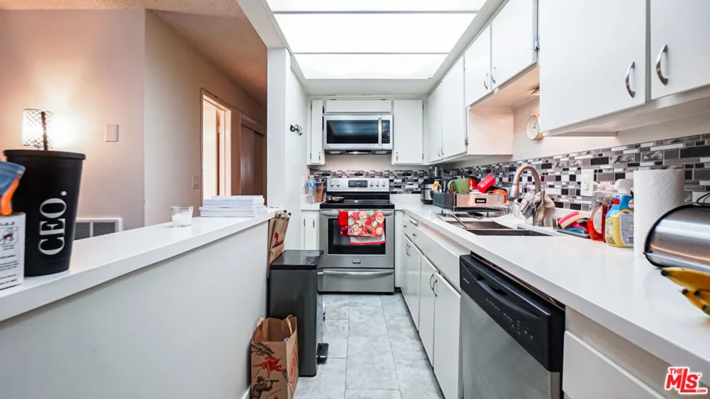 6151 Canterbury Drive #103 photo 9
