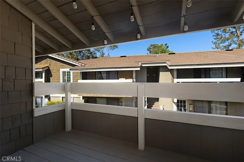 254 Streamwood photo 24