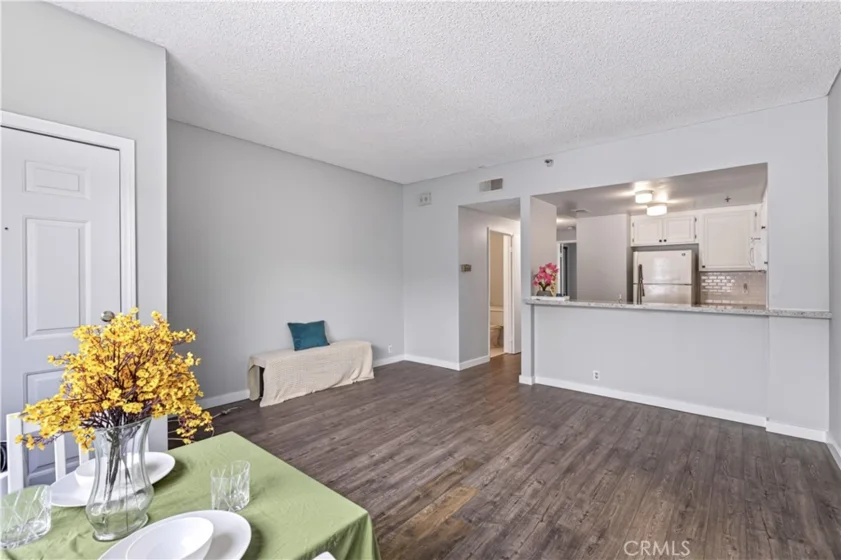 730 W 4th Street #308 photo 2