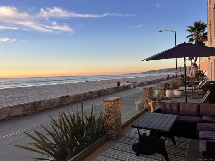 3285 Ocean Front Walk #1 photo 1