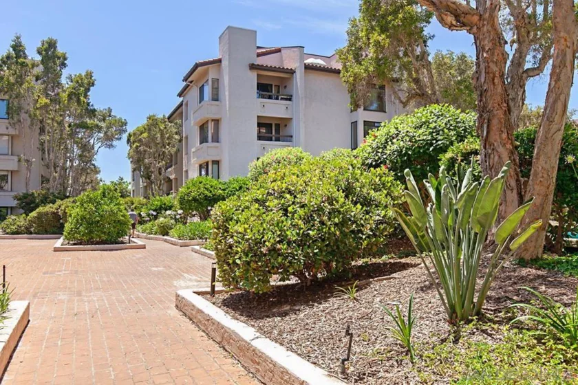 5605 Friars #308 photo 27