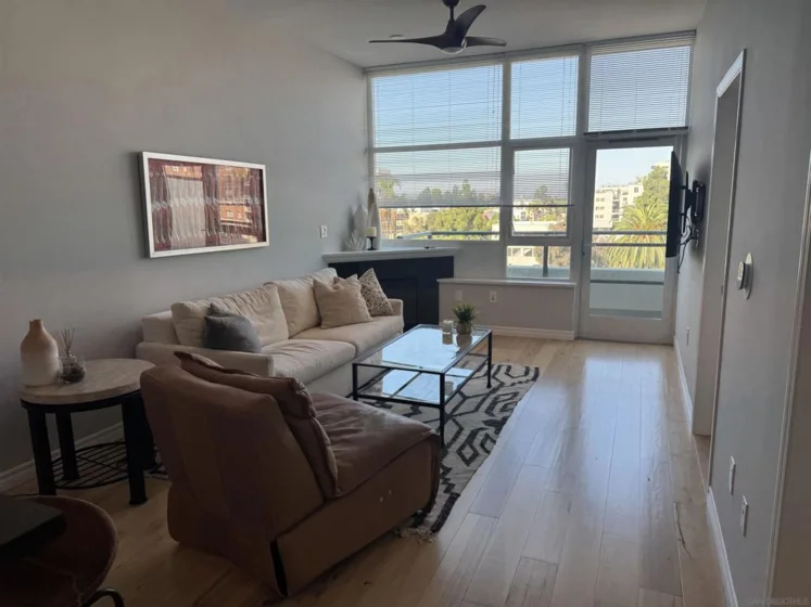 475 Redwood #509 photo 1