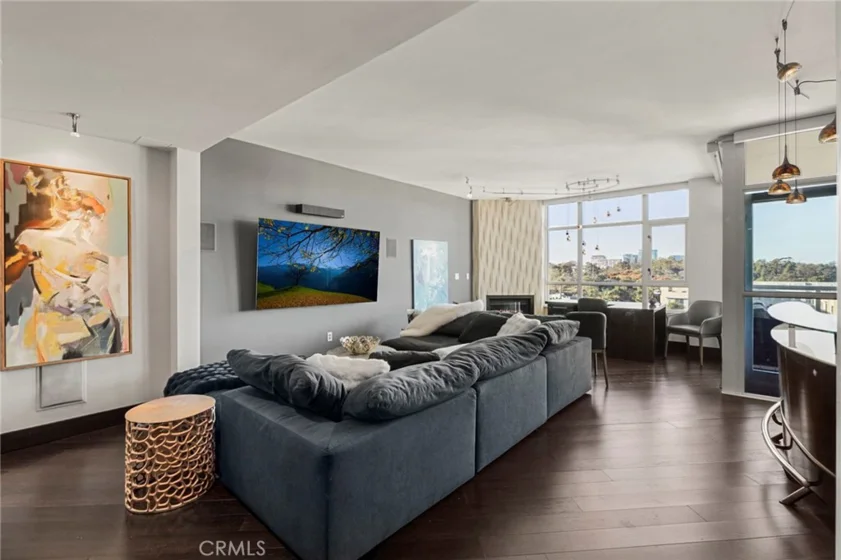 850 Beech #1205 photo 47
