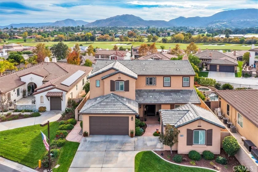 22867 Royal Adelaide Drive photo