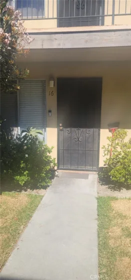 5535 Ackerfield Avenue #16 photo 1