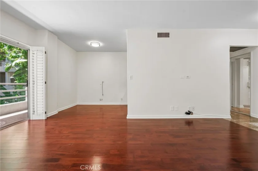 1131 Alta Loma photo 25
