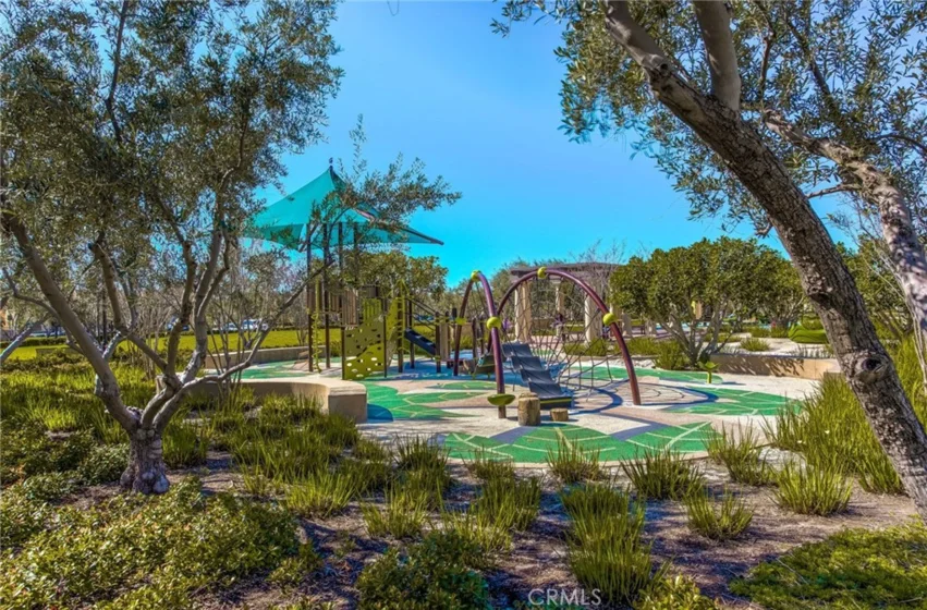 111 Tallowood photo 40