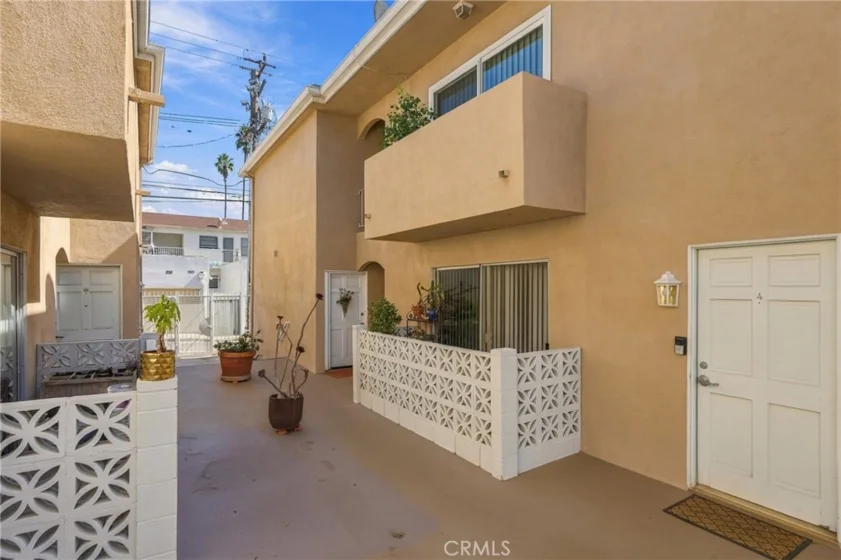 933 11th Street #9 photo 8