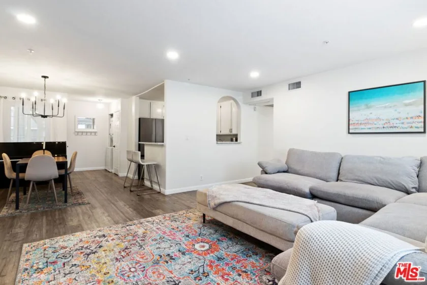5127 Klump Avenue #205 photo 1