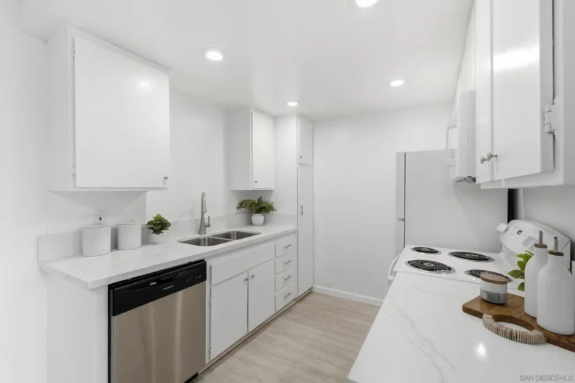 10260 Black Mountain #131 photo 15