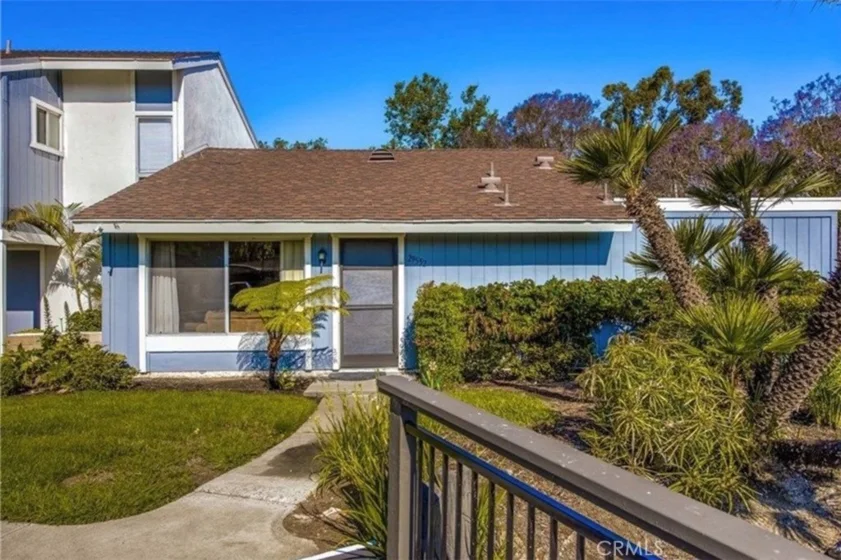 29552 Brook Court photo 1
