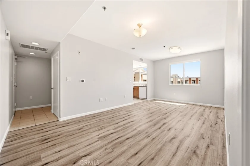 580 W Main Street #302 photo 11
