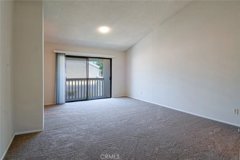 2943 Pembroke Court photo 22