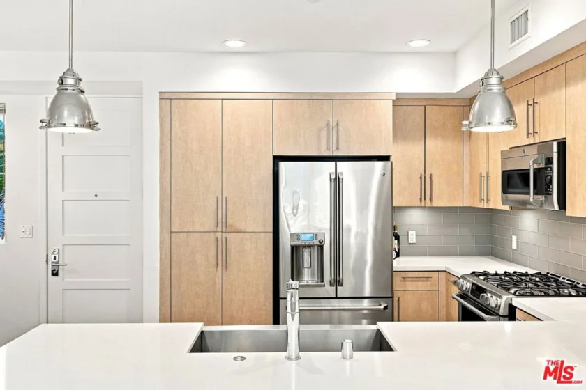 4240 Laurel Canyon Boulevard #305 photo 8