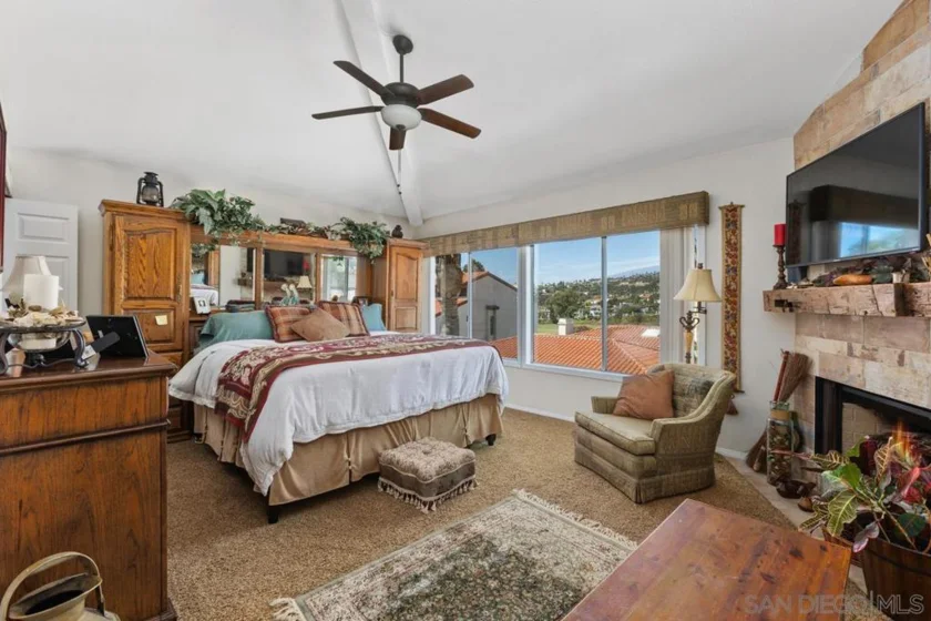 2520 Navarra Drive #C photo 24