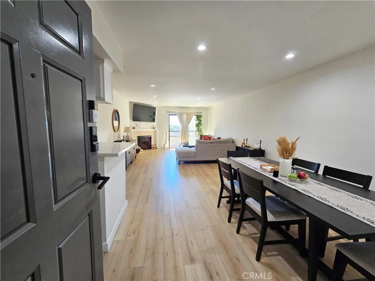 424 Oak Street #324 photo 1