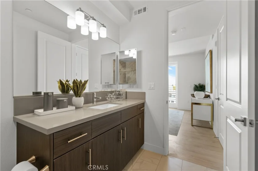 168 S Monterey Street #506 photo 27