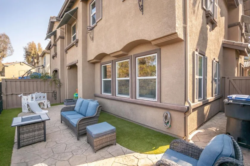 425 S Meadowbrook Drive #123 photo 29