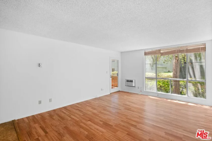 4900 Overland Avenue #183 photo 18