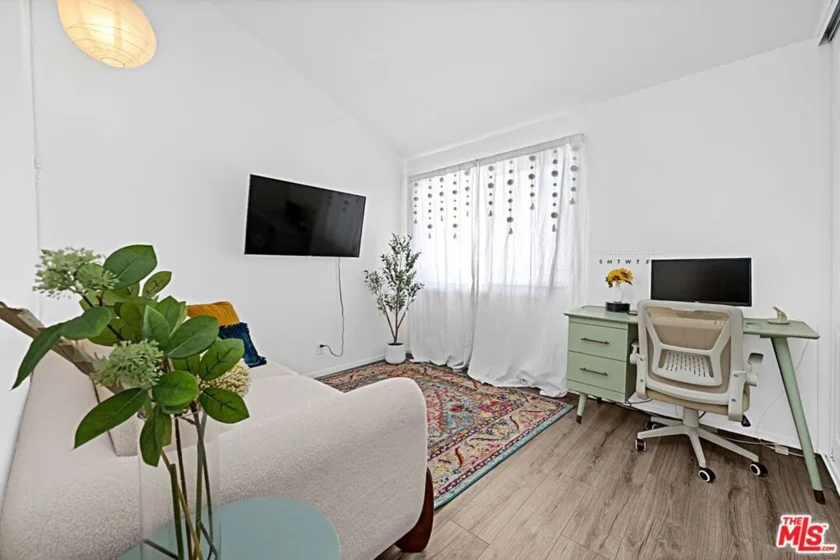 620 W Hyde Park Boulevard #117 photo 7