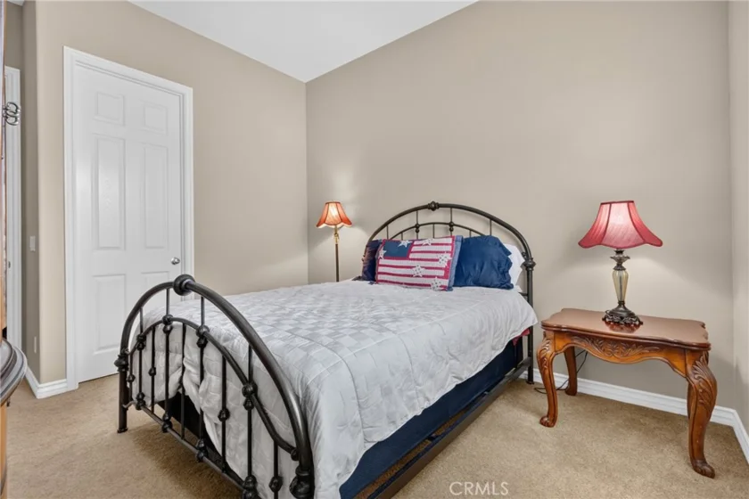33940 Baystone Street photo 32